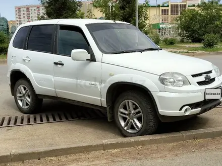 Chevrolet Niva 2011 года за 2 400 000 тг. в Уральск – фото 3