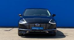 Hyundai Sonata 2023 года за 13 310 000 тг. в Алматы – фото 2