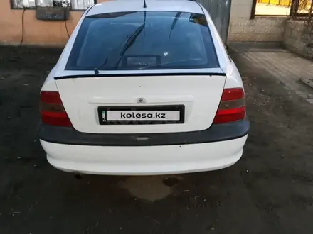 Opel Vectra 1997 года за 1 333 000 тг. в Актобе – фото 2