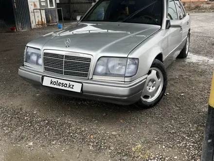 Mercedes-Benz E 220 1993 года за 2 500 000 тг. в Туркестан – фото 7