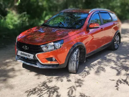 ВАЗ (Lada) Vesta SW Cross 2022 года за 7 400 000 тг. в Уральск – фото 2