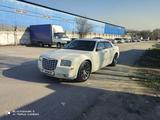 Chrysler 300C 2005 года за 5 300 000 тг. в Алматы – фото 3