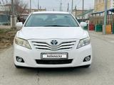 Toyota Camry 2011 года за 7 300 000 тг. в Атырау – фото 3