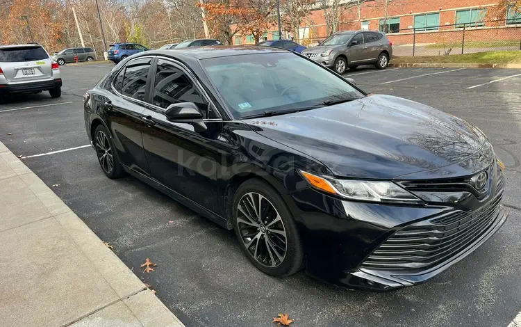 Toyota Camry 2018 года за 7 200 000 тг. в Астана