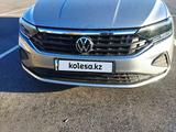 Volkswagen Polo 2021 года за 8 962 000 тг. в Караганда