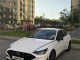 Hyundai Sonata 2019 года за 11 000 000 тг. в Алматы