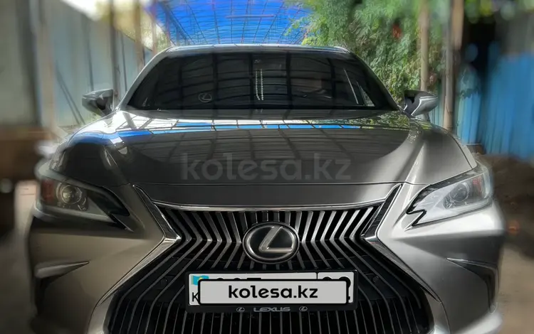 Lexus ES 350 2019 годаүшін25 000 000 тг. в Алматы