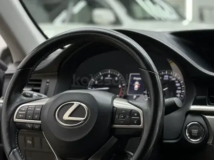 Lexus ES 250 2017 года за 14 300 000 тг. в Усть-Каменогорск – фото 8