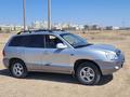 Hyundai Santa Fe 2004 годаүшін2 650 000 тг. в Байконыр