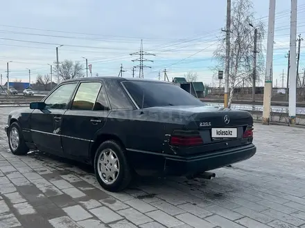 Mercedes-Benz E 200 1989 года за 1 450 000 тг. в Костанай – фото 2