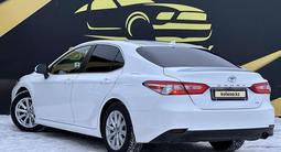 Toyota Camry 2019 года за 13 000 000 тг. в Тараз – фото 3