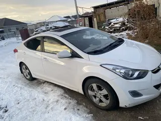 Hyundai Elantra, 2012