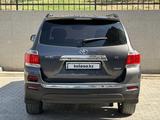 Toyota Highlander 2012 года за 9 900 000 тг. в Шымкент – фото 4