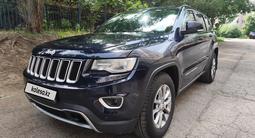 Jeep Grand Cherokee 2013 года за 13 890 000 тг. в Усть-Каменогорск – фото 2