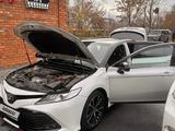 Toyota Camry 2020 года за 14 500 000 тг. в Усть-Каменогорск – фото 4