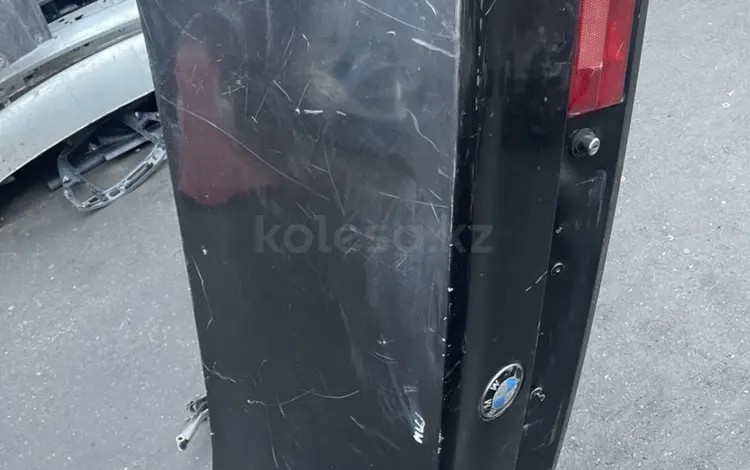 Крышка багажника на BMW E34 за 100 тг. в Алматы