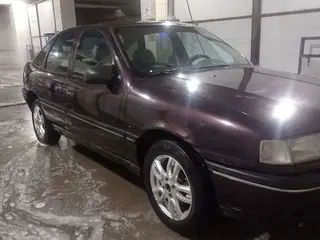 Opel Vectra, 1993
