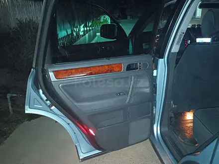 Volkswagen Touareg 2005 года за 5 500 000 тг. в Алматы – фото 7