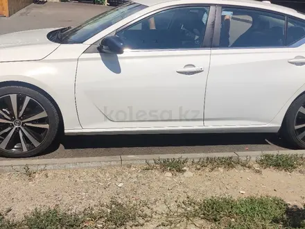 Nissan Altima 2021 года за 13 500 000 тг. в Алматы – фото 5