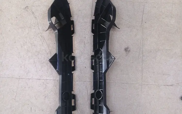 Крепление бампера фары королла 150 за 3 000 тг. в Астана