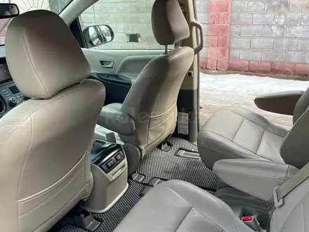 Toyota Sienna 2018 года за 14 300 000 тг. в Алматы – фото 19