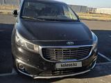 Kia Carnival 2017 года за 11 500 000 тг. в Шымкент