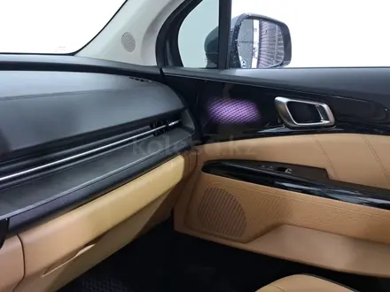 Kia Carnival 2022 года за 18 990 000 тг. в Астана – фото 23