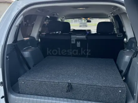 Toyota Land Cruiser Prado 2011 года за 13 300 000 тг. в Караганда – фото 24
