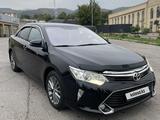 Toyota Camry 2015 года за 11 200 000 тг. в Алматы – фото 3