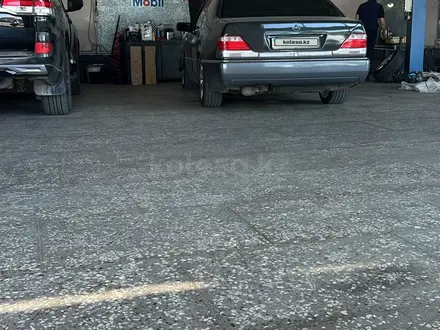 Mercedes-Benz S 320 1994 года за 3 600 000 тг. в Шымкент – фото 16