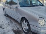 Mercedes-Benz E 240 1997 годаfor4 800 000 тг. в Тараз – фото 3