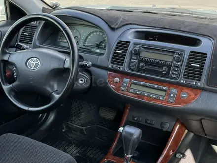 Toyota Camry 2003 года за 4 300 000 тг. в Уральск – фото 4