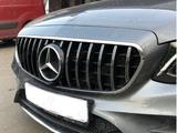 Решетка GT передняя на бампер W 213 за 100 000 тг. в Алматы – фото 2