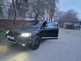 Volkswagen Touareg 2004 года за 3 900 000 тг. в Костанай – фото 2