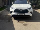 Toyota Highlander 2022 годаүшін21 700 000 тг. в Алматы