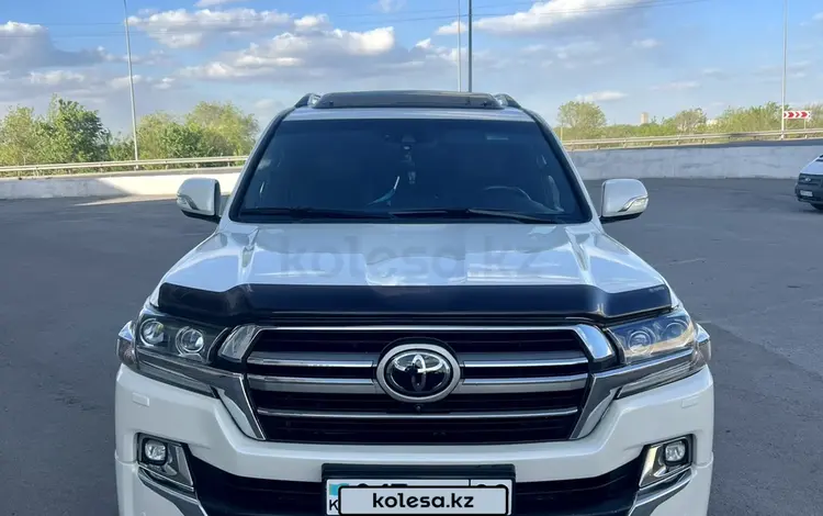 Toyota Land Cruiser 2018 года за 37 000 000 тг. в Караганда