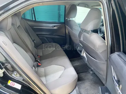 Toyota Camry 2018 года за 8 696 700 тг. в Астана – фото 10