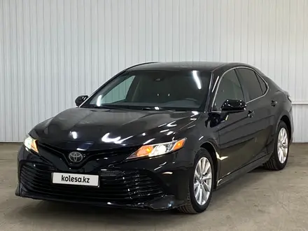 Toyota Camry 2018 года за 8 696 700 тг. в Астана
