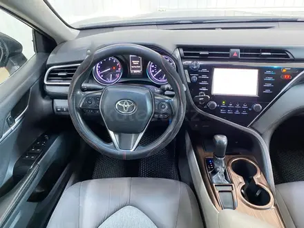 Toyota Camry 2018 года за 8 696 700 тг. в Астана – фото 11
