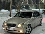 Mercedes-Benz C 180 2001 годаfor3 250 000 тг. в Караганда – фото 2