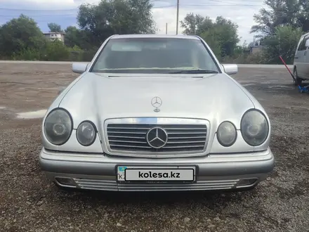 Mercedes-Benz E 230 1996 года за 2 200 000 тг. в Караганда – фото 9