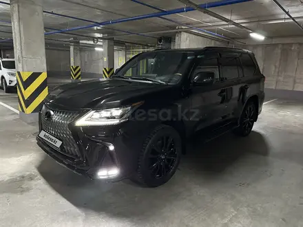 Lexus LX 570 2017 года за 43 000 000 тг. в Алматы