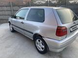 Volkswagen Golf 1993 годаүшін1 350 000 тг. в Усть-Каменогорск – фото 2