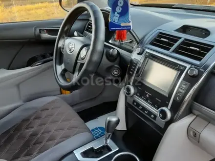 Toyota Camry 2014 года за 5 700 000 тг. в Уральск – фото 12