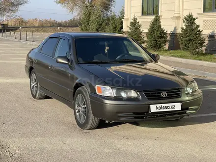 Toyota Camry 1998 года за 3 500 000 тг. в Алматы – фото 6