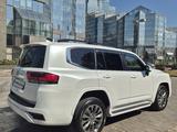 Toyota Land Cruiser 2022 годаfor57 000 000 тг. в Алматы – фото 4