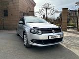 Volkswagen Polo 2015 года за 6 500 000 тг. в Караганда – фото 2