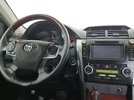Toyota Camry 2011 года за 7 590 000 тг. в Астана – фото 28