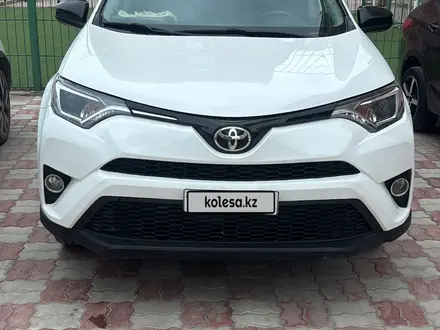 Toyota RAV4 2015 года за 7 900 000 тг. в Актау