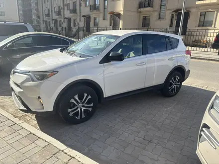 Toyota RAV4 2015 года за 7 900 000 тг. в Актау – фото 3